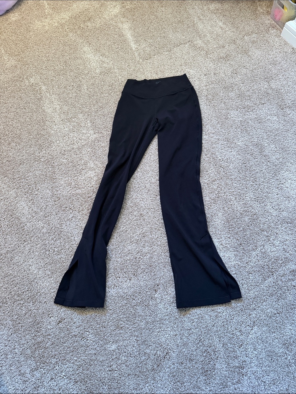 Athleta Black Girls' Flare Leggings
